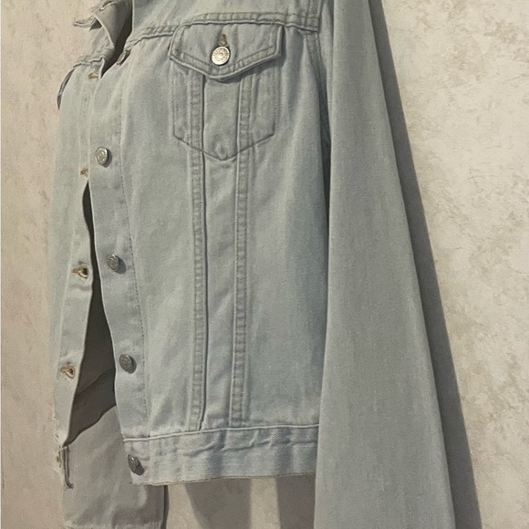 Levi's Trucker Jeans Jacket Women Denim Size Large Light Wash Metal Buttons - Picture 4 of 16